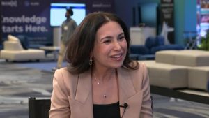 Unlocking Efficiency: The Role of AI in Boosting Productivity