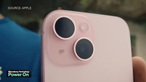 Apple’s 2024 Focus: The Rise of AI | Insights from Mark Gurman